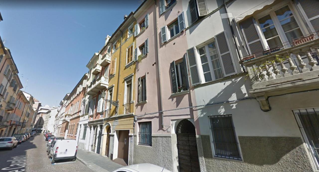 Banksy - Arte In Centro Citta Daire Parma Dış mekan fotoğraf